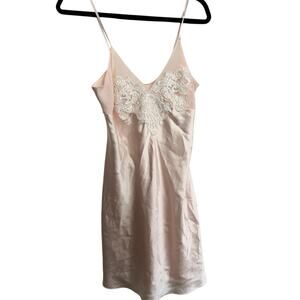 Vintage Expression Pink Embroidered Satin lace Babydoll Lingerie Size Medium